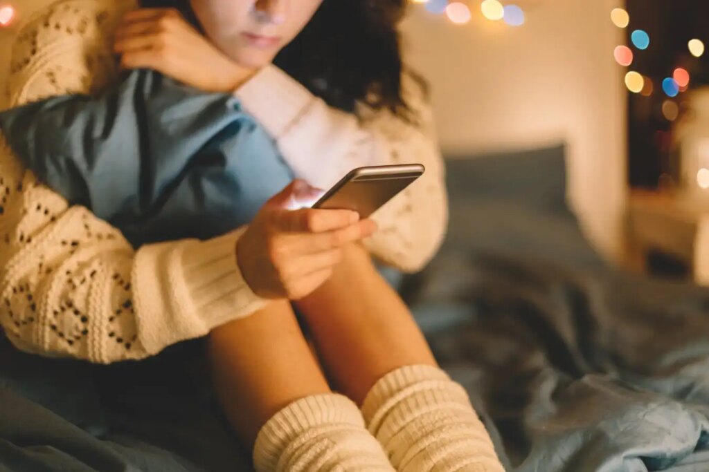Can Apple and Google Prevent Kids from Sharing Explicit Images? Insights and Solutions