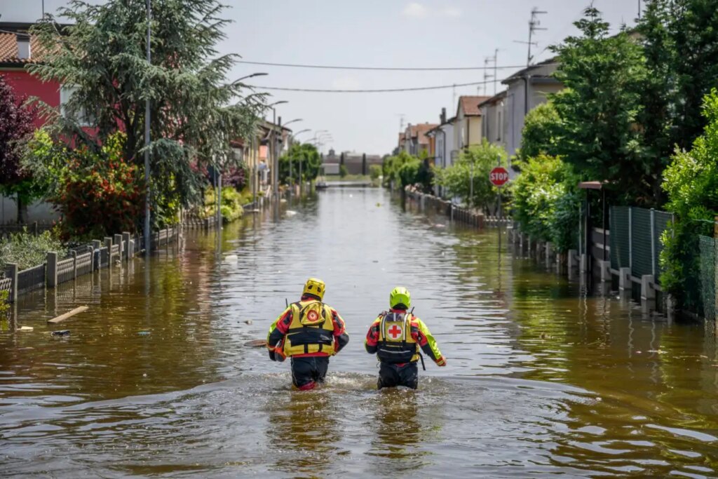 El Niño is Here: Prepare for Unpredictable Weather Ahead!