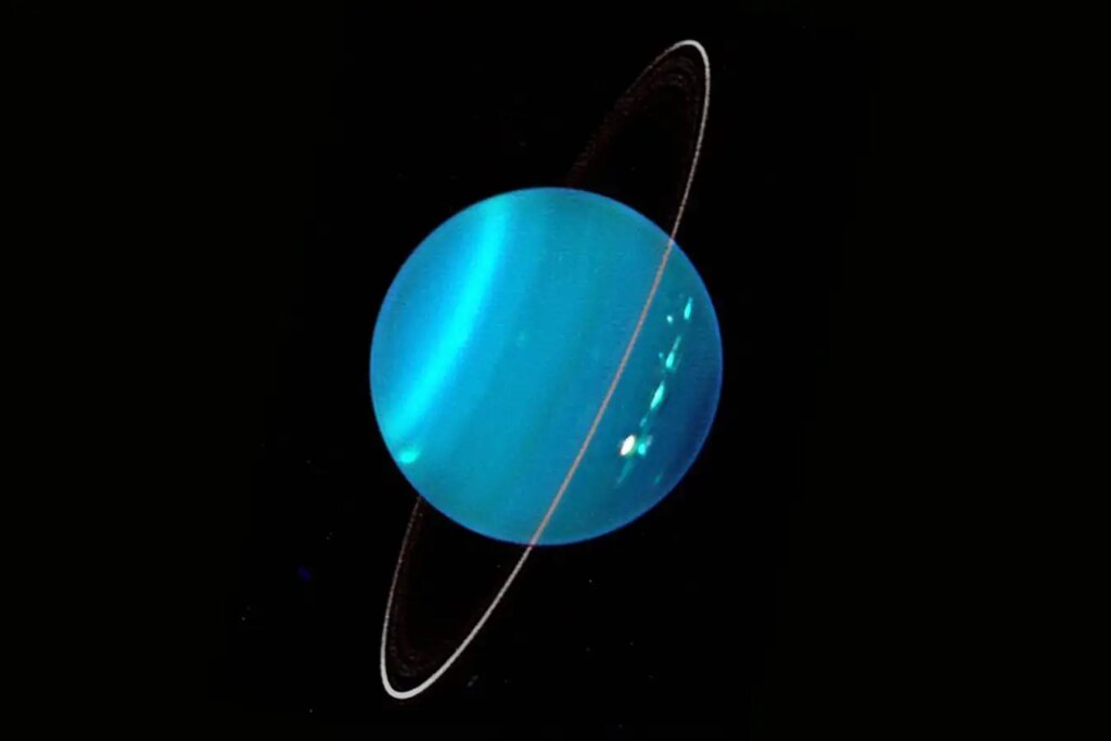 Uranus Gas Discovery Unveils Ice Core Secrets