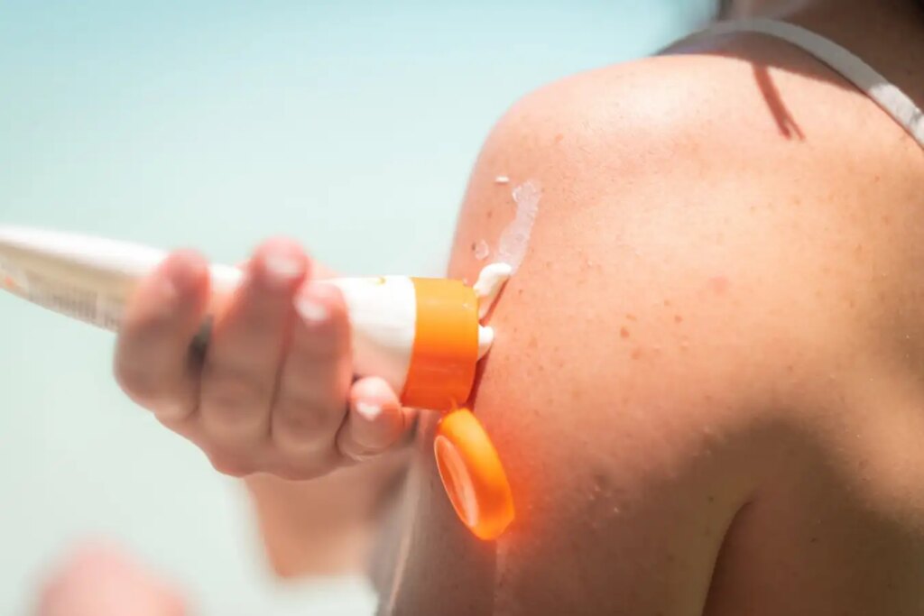5 Essential Sunscreen Tips from a Skin Cancer Expert You Must Know