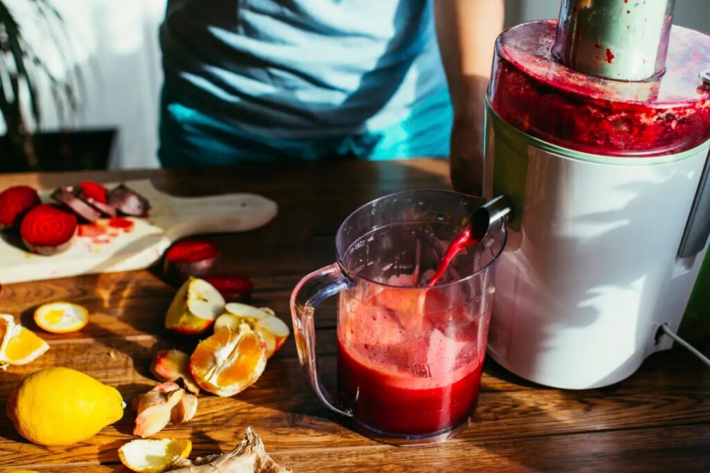 Discover the Surprising Benefits of Beetroot Juice: Why This Trend is Here to Stay