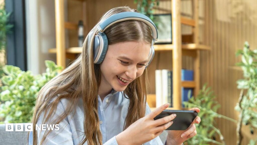 Future of Gaming: Amazon’s Chief Envisions Console-Free Play for Gamers
