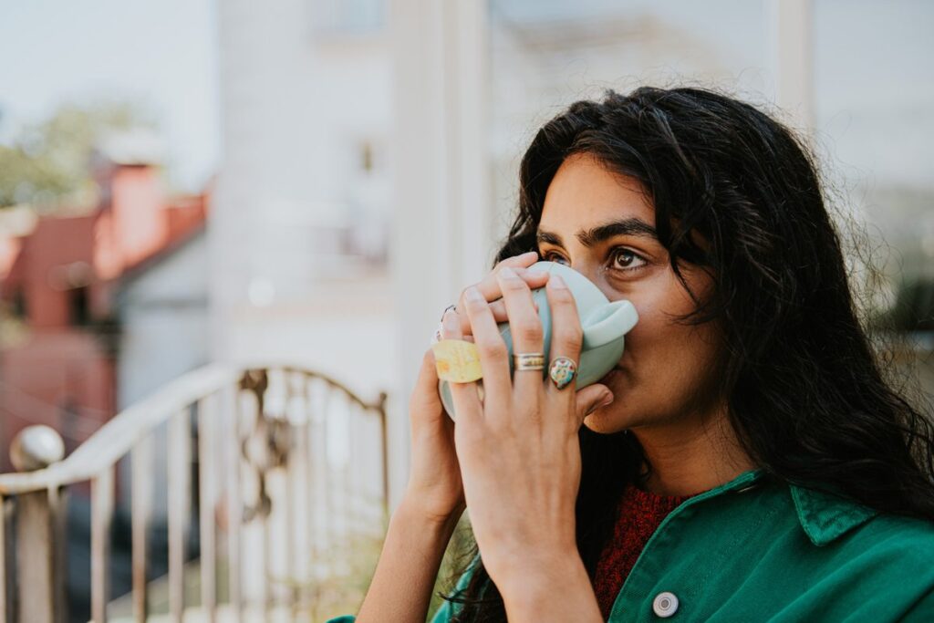 How Drinking 5 Cups of This Hot Beverage Daily Can Lower Your Death Risk by 28%