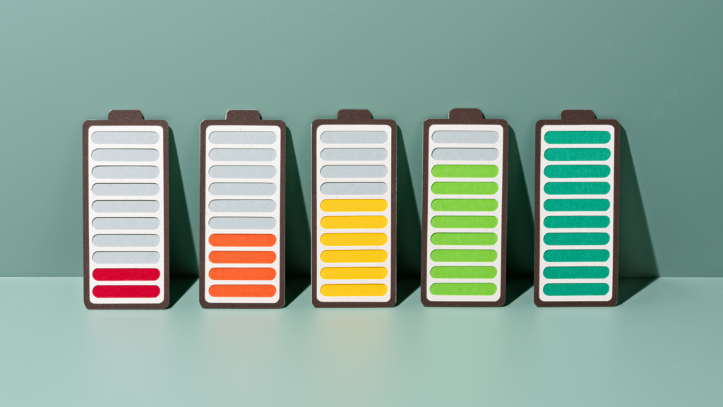 Revolutionary Sodium Metal Battery: Charges in 4 Minutes & Retains Capacity for Years
