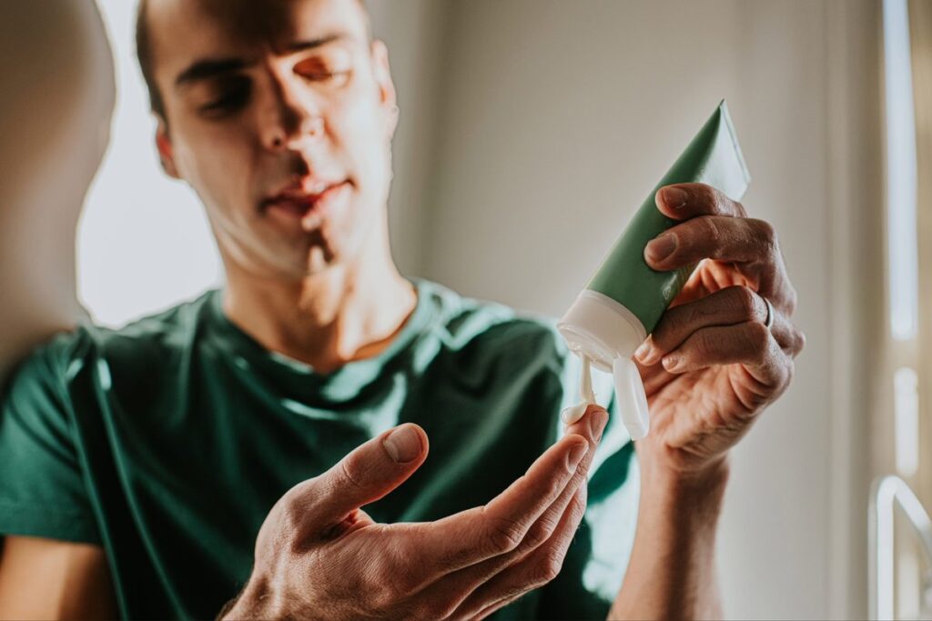Why Some Moisturizers May Contribute to Hair Loss: Insights from Scientists