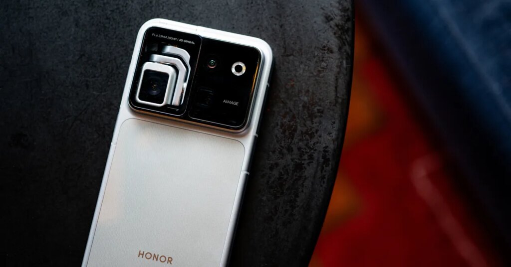 Honor Robot Phone Features a Gimbal-Driven Camera for Vloggers