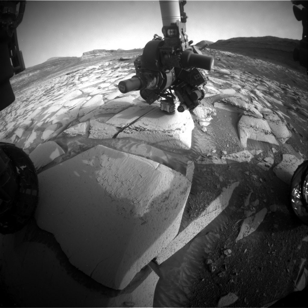 NASA Curiosity Rover Sols 4975–4981: Celebrating 14 Years Since Landing