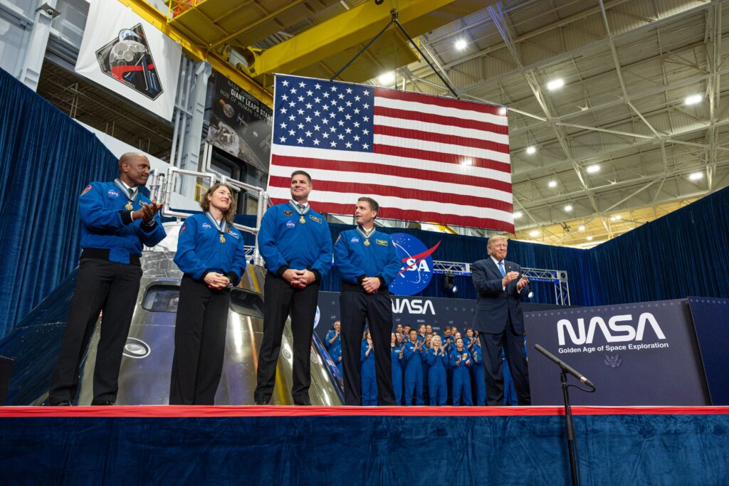 NASA’s Artemis II Crew Awarded Congressional Space Medal of Honor