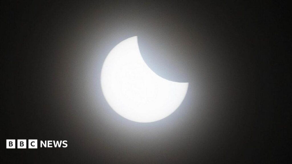 Solar Eclipse Boosts Footfall in South West Despite No Surge in Bookings