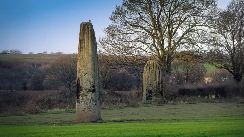 Devil’s Arrows: Ancient Builders Moved 55,000 Pounds of Stone 11 Miles to Create Britain’s Tallest Stone Row