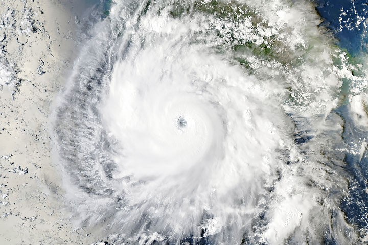 Hurricane Polo Rapidly Intensifies in Explosive Strengthening
