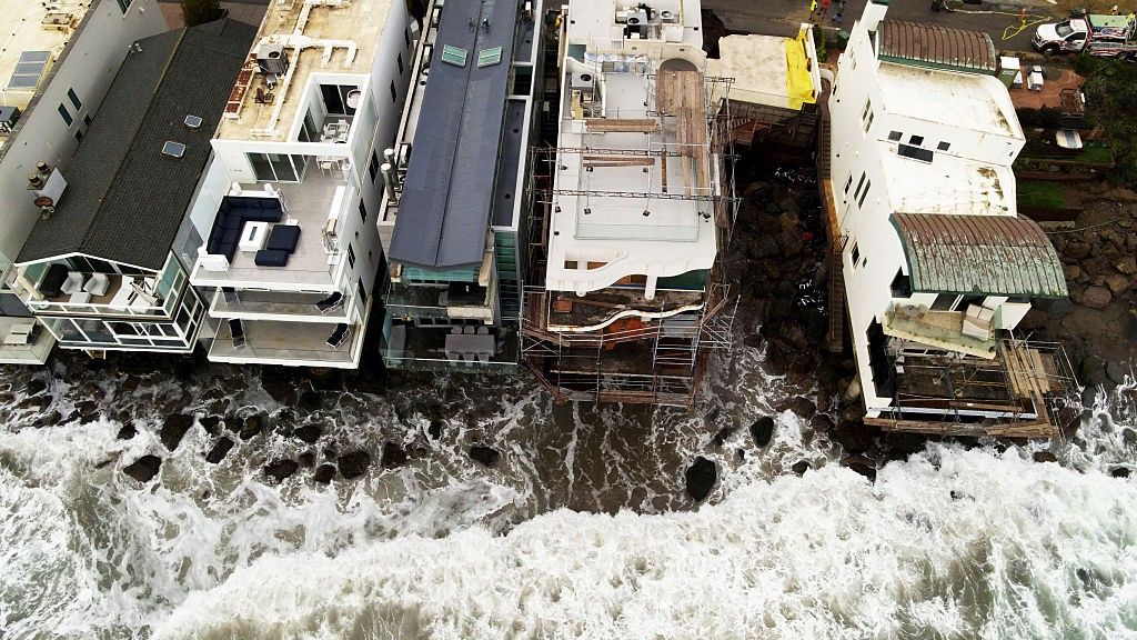Powerful Kelvin Waves From Super El Niño Could Raise California Sea Levels for Months
